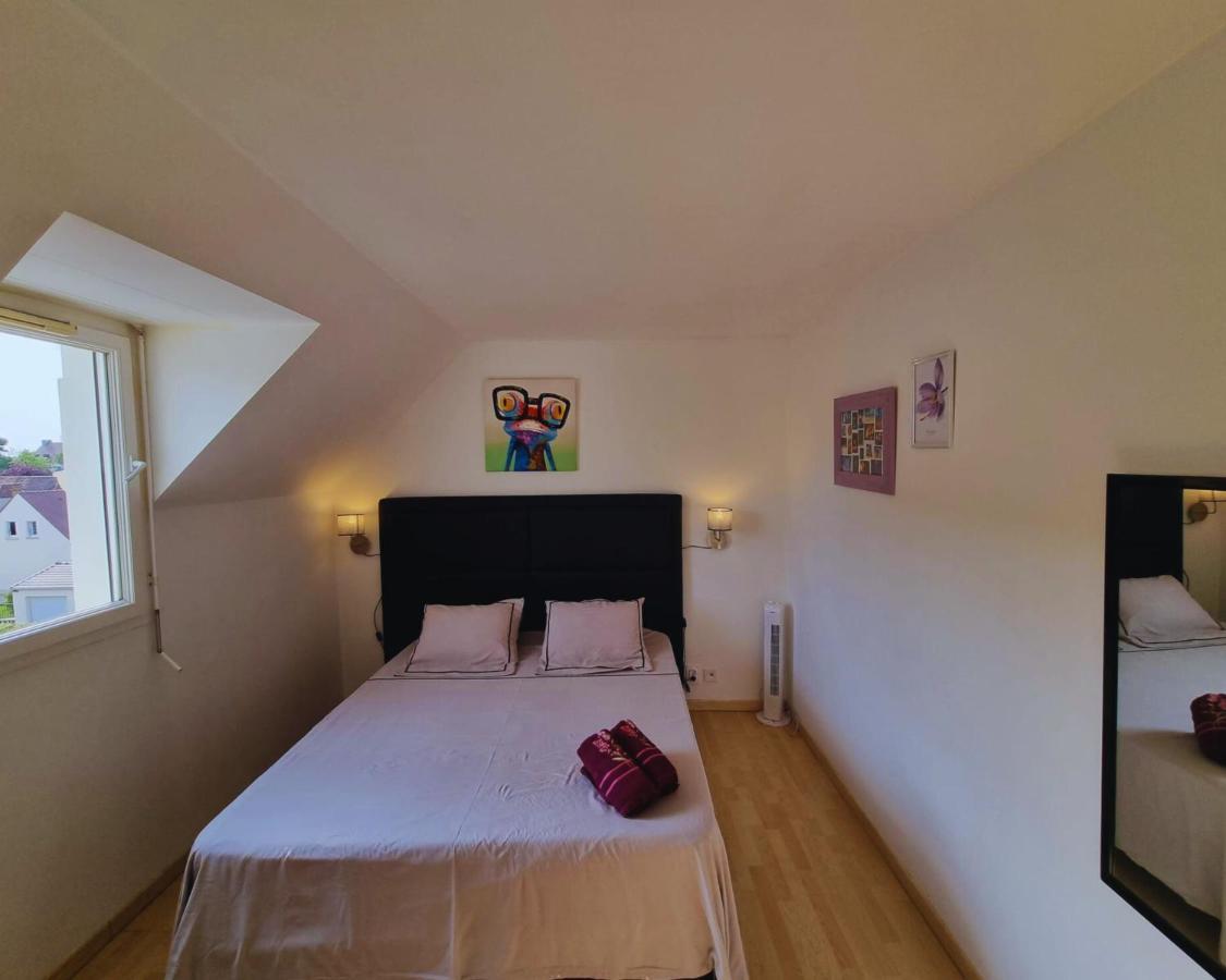 Appartement Cosy Centre Brie Comte Robert Екстер'єр фото